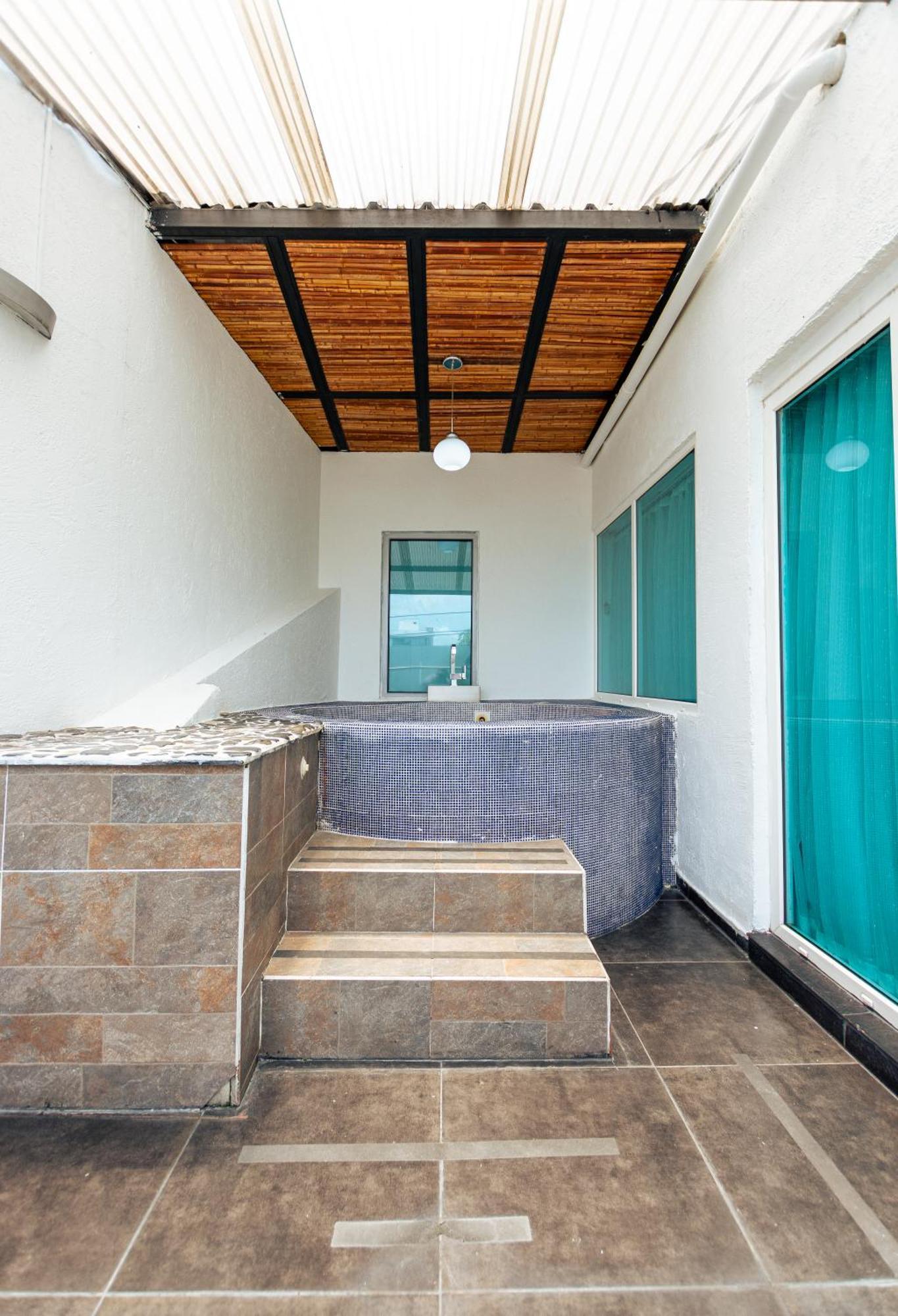 Zi One Luxury Hotel Pereira Buitenkant foto