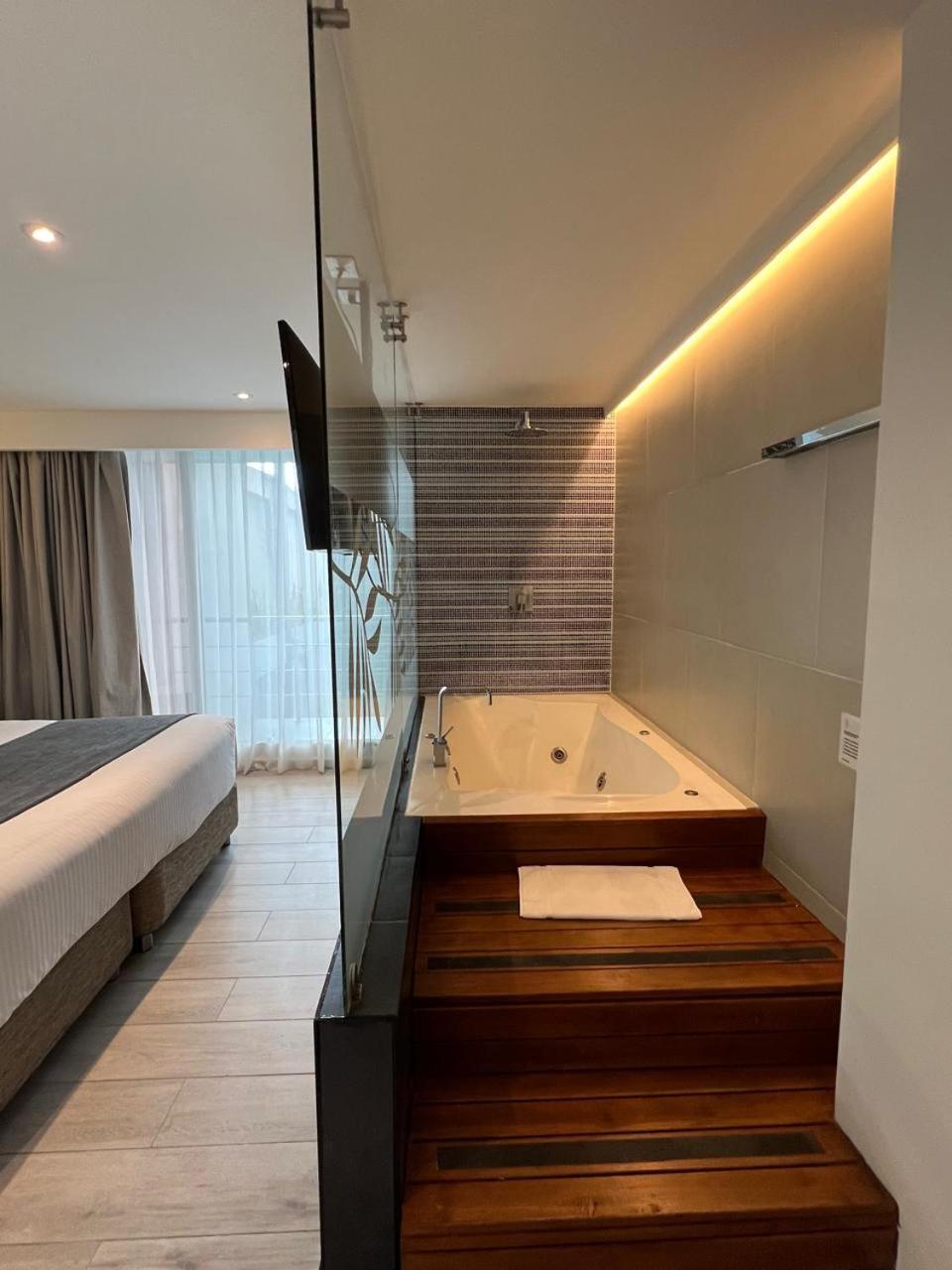 Zi One Luxury Hotel Pereira Buitenkant foto
